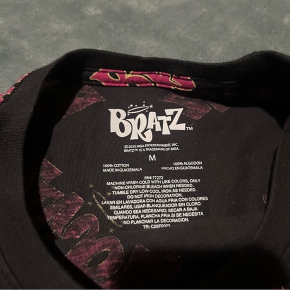 Bratz Graphic Tee‎ - Black and Pink - Picture 2 of 4